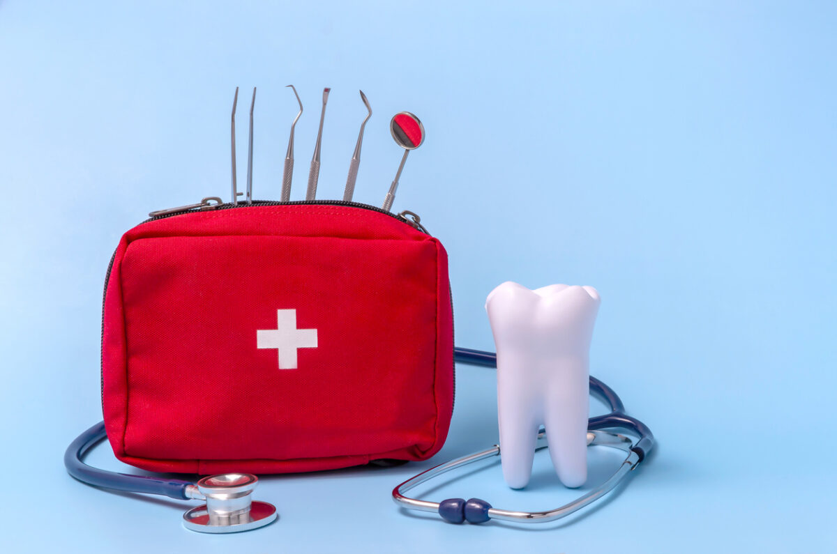 Featured image for Building a Dental Emergency Kit for Home